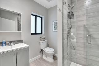 Studio Right off Las Olas - Steps to FTL Beach 2C - 1