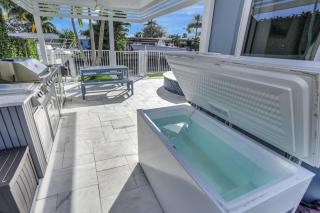 3BR Waterfront Villa with Heated Pool and Spa - Fort Lauderdale - 5