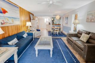 Gorgeous Oceanfront 2 Bedroom Villa - 7