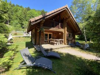 L'OURS NOIR Chalet en rondins - 0