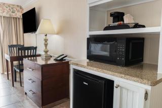 Plush Oceeanfront Room 4th Flr - 9