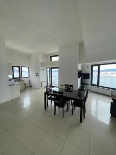 Entire apartment in the center, top floor with view of the beagle - Ushuaia - 9