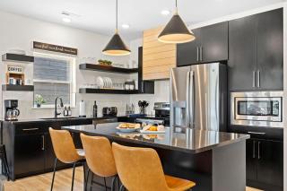Rocky Shores Retreat - Hollister - 6