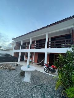 Sobrado aconchegante na Enseada - 0