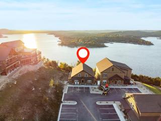 Sunset Bluff at Table Rock Lake - Kimberling City - 4
