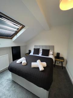 Tynwald Apartments - 8