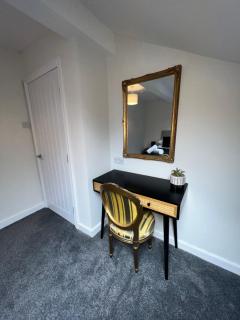 Tynwald Apartments - 3