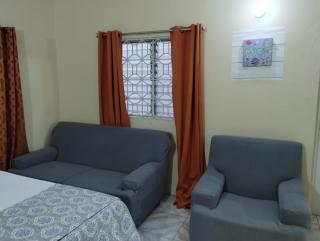 Diana's Portmore Retreat - 6