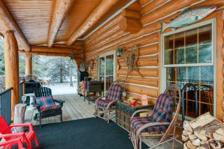 Handcrafted Log Home on River Near Crystal Mtn - Thompsonville - 8
