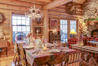 Handcrafted Log Home on River Near Crystal Mtn - Thompsonville - 4