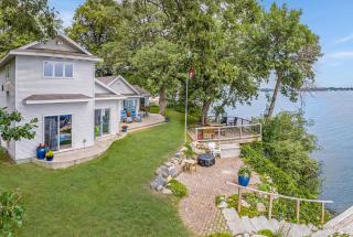 The Lakeside Lookout on Gingles Point - Arnolds Park - 9
