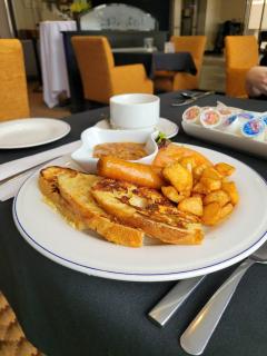 Travelodge by Wyndham Quebec City Hotel & Convention Centre - 4