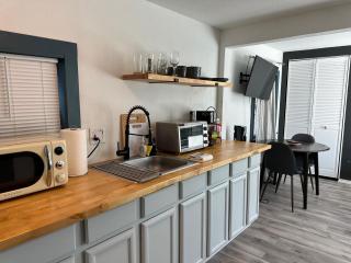 Affordable Studio Near Paseo With Rain Shower #20 - Oklahoma City - 1