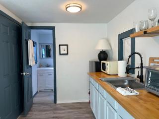 Affordable Studio Near Paseo With Rain Shower #20 - Oklahoma City - 2