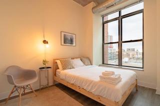 McCormick 2Br-2Ba family unit for up to 8 guests with Optional Parking & Gym Access - Chicago - 7