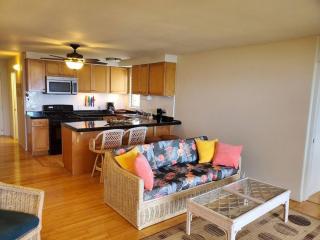 Oceanfront true 2 bedroom w/lanai on Molokai - Ualapue - 2