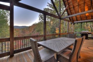 Hunter's Treehouse w 5 Star BR Mtn View & Hot Tub - Epworth - 7