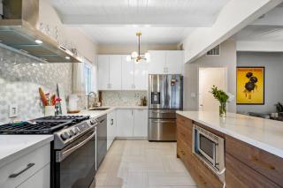 Valley Glen Getaway - 3