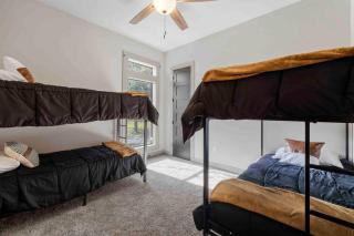 Entertainment Dream House - Kyle - 4