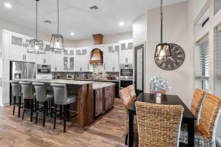 Entertainment Dream House - Kyle - 3