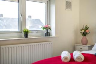 Modern Wolverhampton 3 bed Home - Wolverhampton - 6