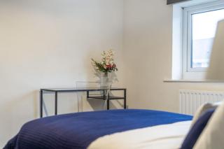 Modern Wolverhampton 3 bed Home - Wolverhampton - 5