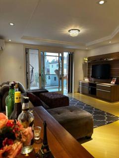 apartamento em bairro nobre suíte com ar condicionado e banheira com hidromassagem - 7