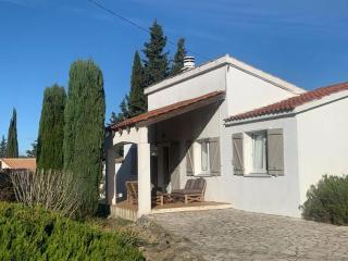 Villa in Pouzols with Private Pool & Vineyards - Pouzols-Minervois - 2