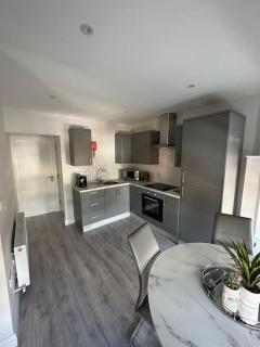 Westland Suites - Stylish, Modern, Elegant, Central Apartments - Londonderry County Borough - 9
