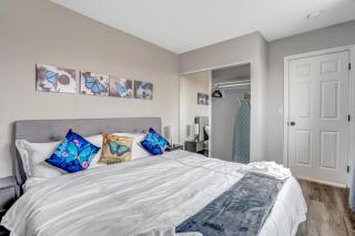 Big Group, Remodeled, Landscaped, King Beds, Desks - Las Vegas - 1