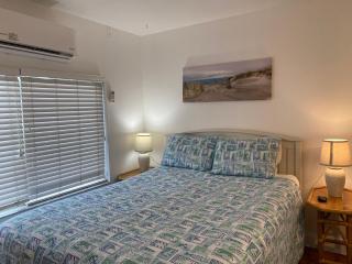 Twins Inn & Apartments - St Pete Beach - 5