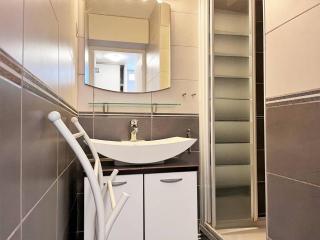 Duplex 3 pièces avec piscine, terrasse et parking - 6 couchages - Le Lavandou - FR-1-251-563 - Le Lavandou - 2
