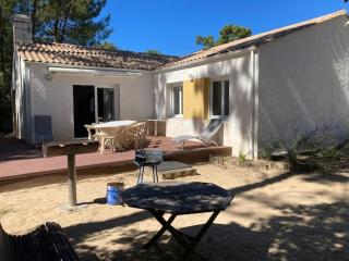 Maison spacieuse à Saint-Jean-de-Monts : 11 pers, wifi, terrasse, proche plage et forêt - FR-1-323-495 - Saint-Jean-de-Monts - 9