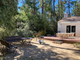 Spacieuse maison à St Jean de Monts, animaux admis, parking - FR-1-323-495 - 8