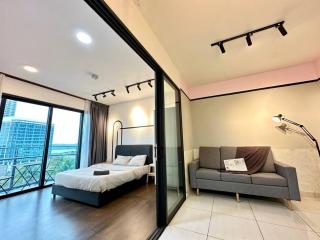 0117 Almas Suites Studio100mbps! Netflix By STAY - Nusajaya - 0