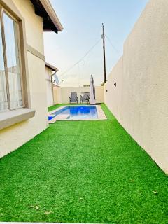 Dandies Cosmo City GuestHouse - 2