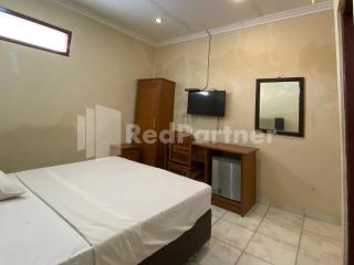 Hotel Kurnia @ Jln Pemuda Blora RedPartner - Blora - 7