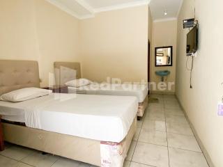 Hotel Kurnia @ Jln Pemuda Blora RedPartner - Blora - 6