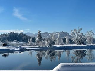 Landliebe mit Seenähe und Innenpool - 0