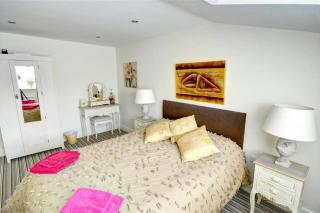 Gabriel's Cottage - Beautiful Cottage Nestled in The Old Town - 5