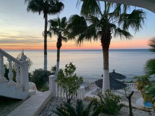 Frontline villa, five star deluxe - El Campello - 9