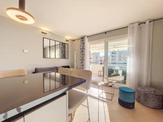 Nestor&Jeeves -PERLE DOREE - Terrace - Design - 1