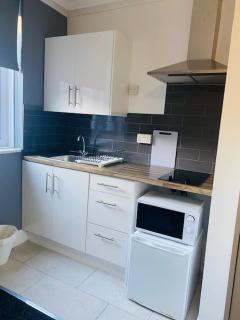 Circle Guest House Bed Only - Southampton - 7