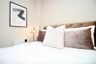 2BR Home in City Centre with Private Balcony - Casablanca 4 - 8