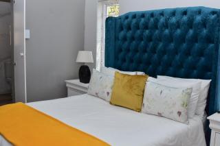 Villa Palesa Guesthouse - Grahamstown - 7