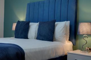 Stylish 2 Bed Apt 104 - City Centre, FREE Parking, Coffee Machine & Netflix - Hosted by Stay Host Save - Sheffield - 9