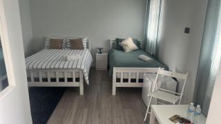 Studio - Sleeps 3 - Pet Friendly - 9