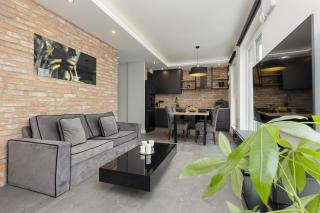 Milionowa Loft Apartment with Parking in Łódź by Noclegi Renters - Łódź - 0
