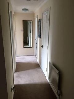 Beautiful Penthouse Apartment - Walton-on-Thames - 2