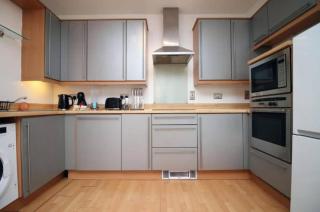 Dumfries (2 bed /2 bth in city centre) - Cardiff - 4